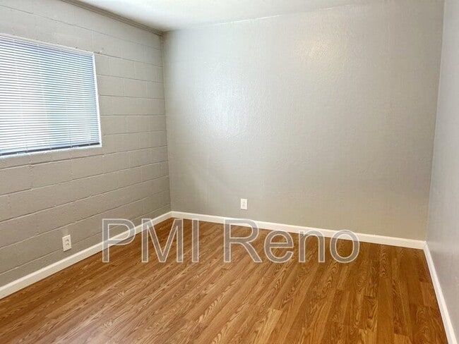 Building Photo - 2075 Patton Dr