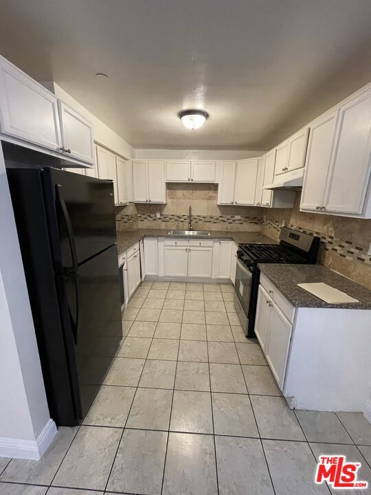 Foto del edificio - 639 E 82nd St