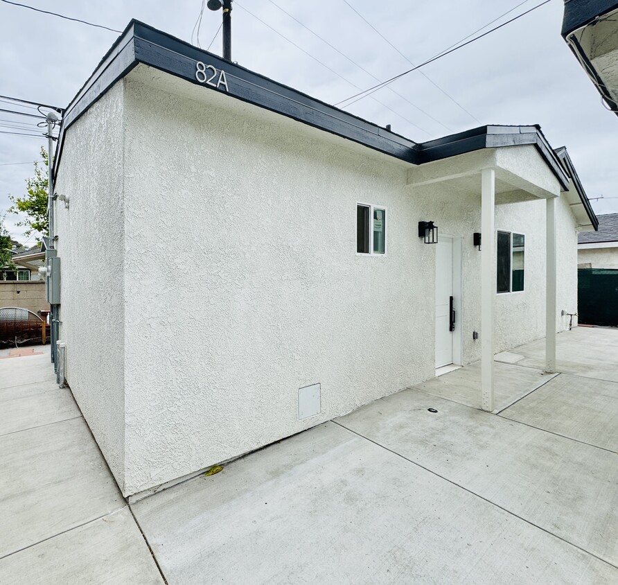 Primary Photo - 82 W 49th St