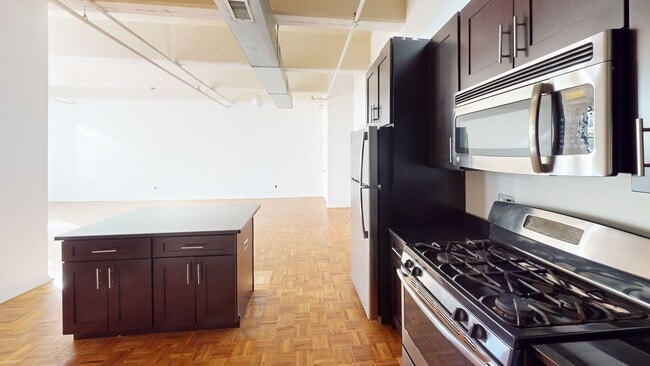 Interior Photo - 91 Halsey St