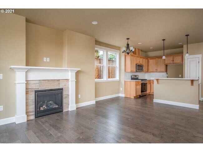 Building Photo - Newer 3 Bedroom House in Kenton!!