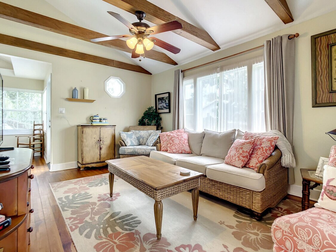 Foto principal - 620 Faulkner St