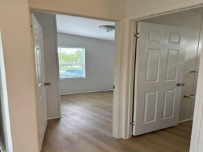 Building Photo - 19237 Cedar Crest Ct
