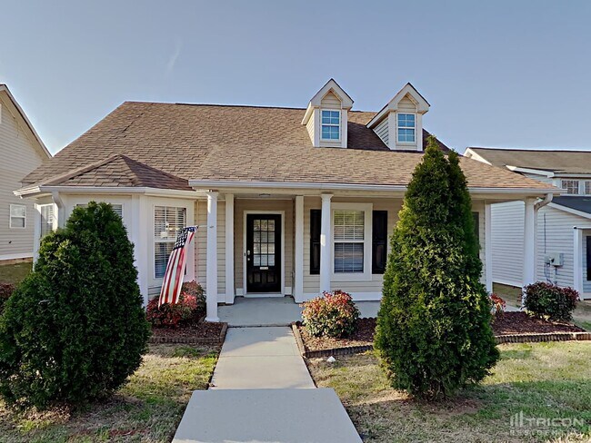 Building Photo - 385 Chadwick Cmns