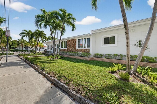 Foto del edificio - 1470 N Treasure Dr