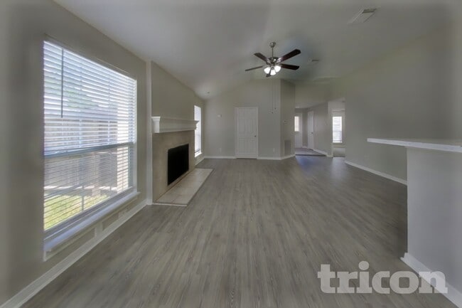 Building Photo - 18311 Autumn Trails Ln