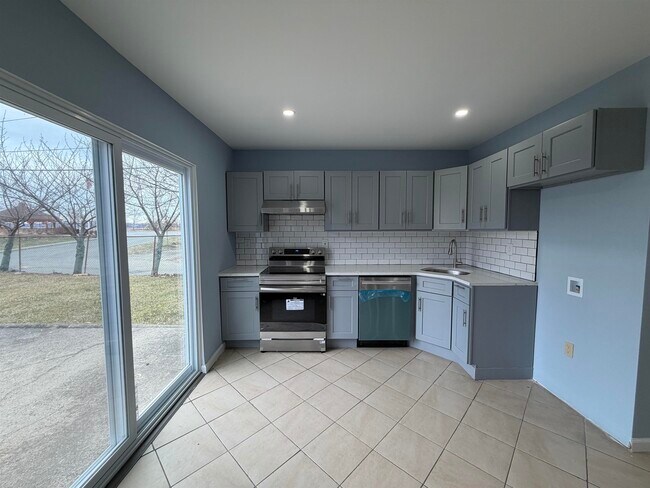 Foto del edificio - 14 Acorn Rd