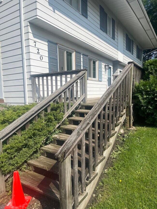 Foto del edificio - 720 Barron Blvd