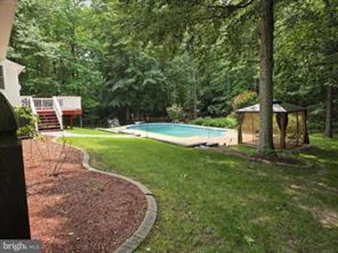 Building Photo - Kings Grant-Colonial For Rent