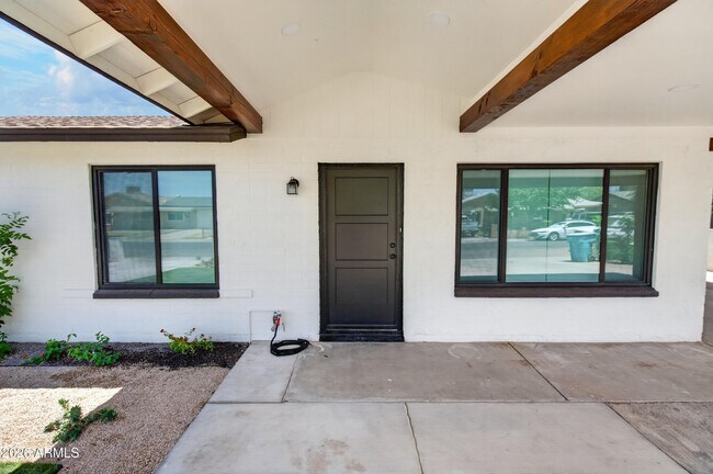 Foto del edificio - 5407 W Holly St