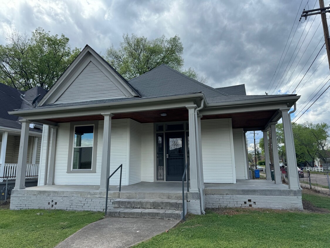 Primary Photo - 401 S Lyerly St