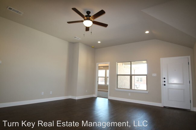 Building Photo - 1340-1344 White Sand Dr