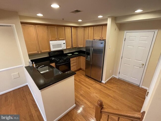 Building Photo - 4701 Eggleston Terrace