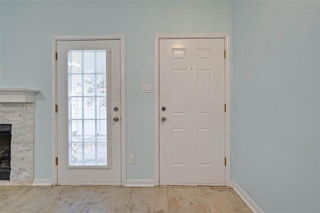 Building Photo - 6000 Reims Rd