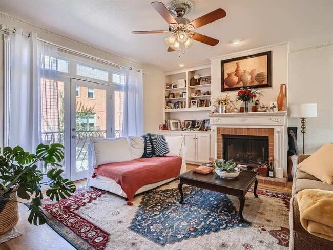 Building Photo - 1626 Palma Plaza