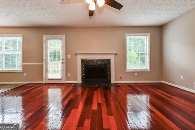 Building Photo - 5815 Rex Mill Dr