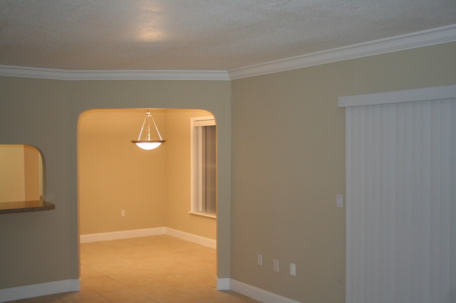 Building Photo - Orange North Apartments