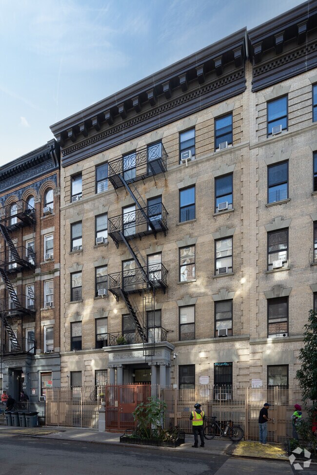 Building Photo - 508 W 162nd St