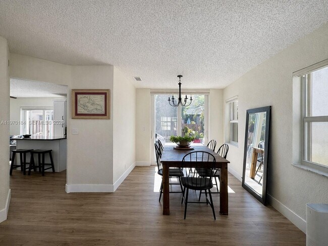 Foto del edificio - 10708 NW 12th Manor