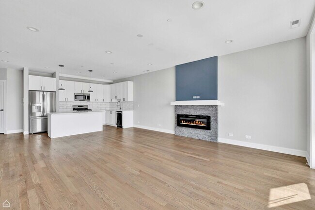 Foto del edificio - 2817 N 75th Ave