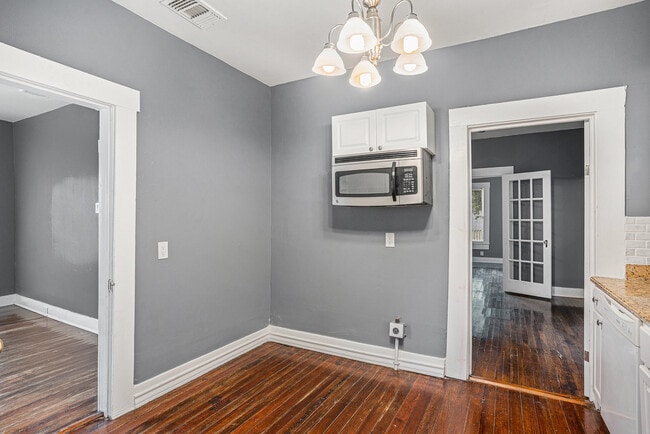 Building Photo - 722 Aberdeen Pl