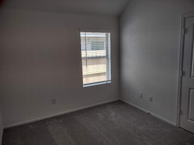 Building Photo - 1420 Cantabria Ct