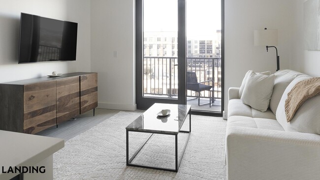 Building Photo - 1007 S Mint St