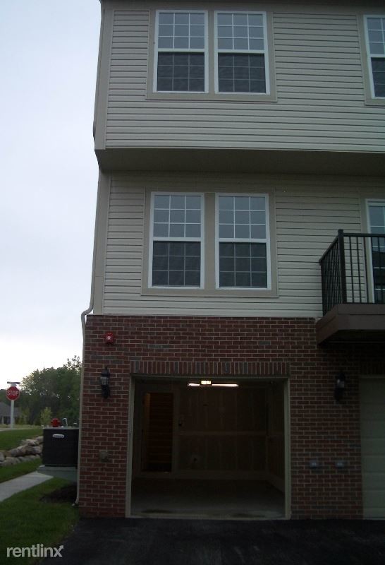 Building Photo - 2 br, 2 bath Condo - 28027 hopkins drive