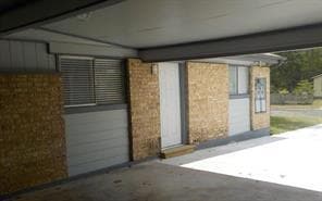 Building Photo - 400 Swanee Dr