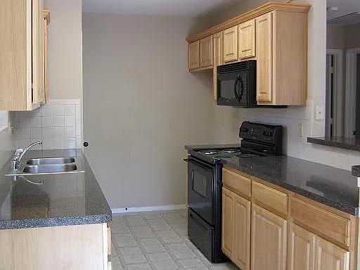 Foto del edificio - 516 Tenison Ln