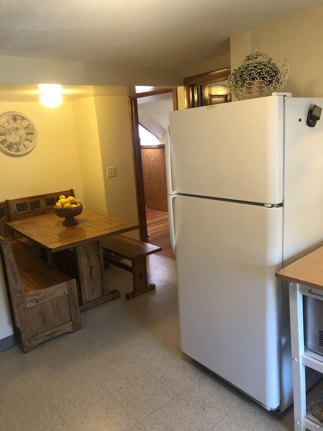 Building Photo - 22 8th St