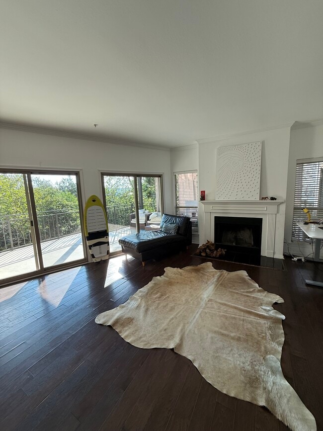 Building Photo - 6000 Shepherd Mountain Cv