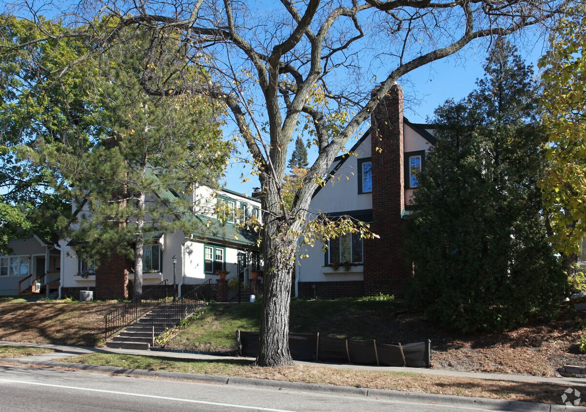 4237 Cedar Ave S, Minneapolis, MN 55407 Apartments in Minneapolis, MN