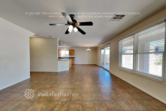 Foto del edificio - 2246 E Bowker St