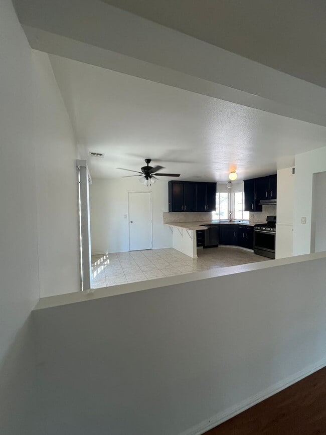 Building Photo - 963 Talbert Ave