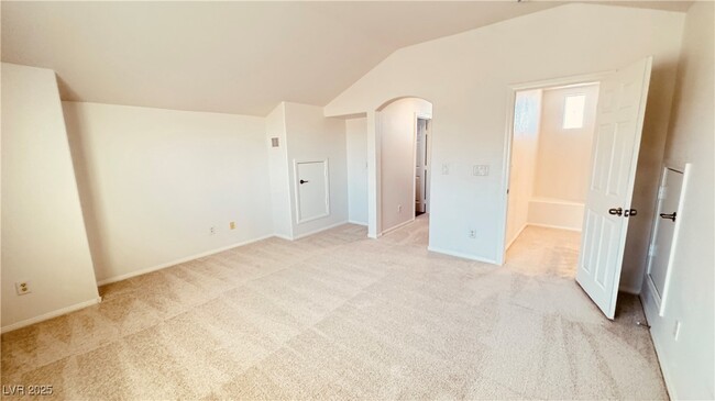 Building Photo - 7965 Limestone Arch Ave