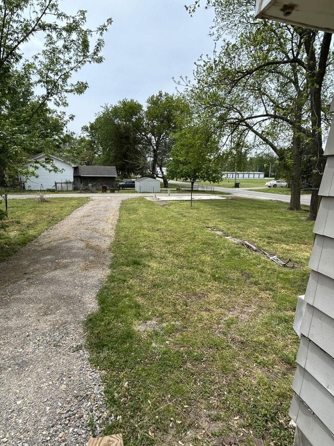 Building Photo - REDUCED PRICE!  SUMMER MOVE-IN SPECIAL!!!!...