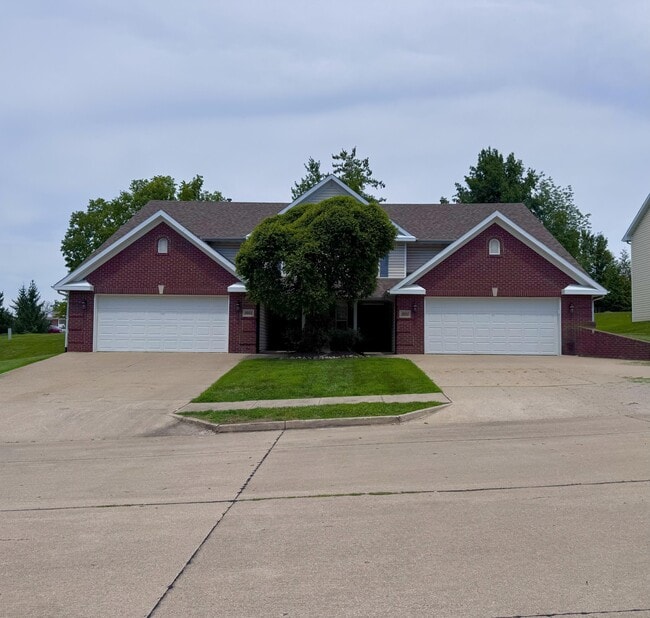 Building Photo - 3601 Berkshire