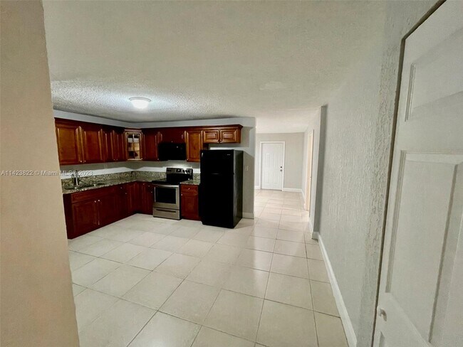 Foto del edificio - 2755 NW 58th Terrace