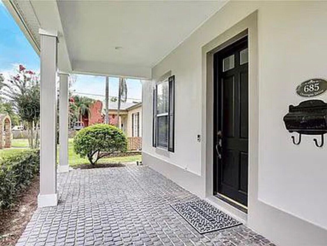 Primary Photo - Luxury Winter Park 3 Bedroom 2.5 Bath 2 Ca...