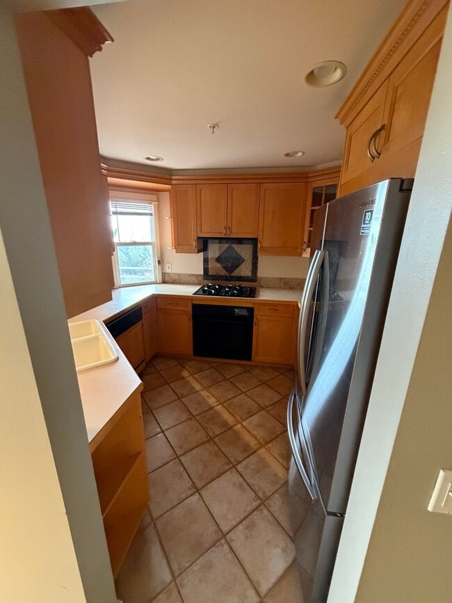 Photo - Tastefully Updated 2bd 2bath Queen Anne Condo for Rent!