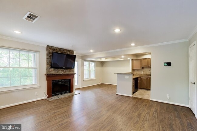 Building Photo - 10821 Hampton Mill Terrace