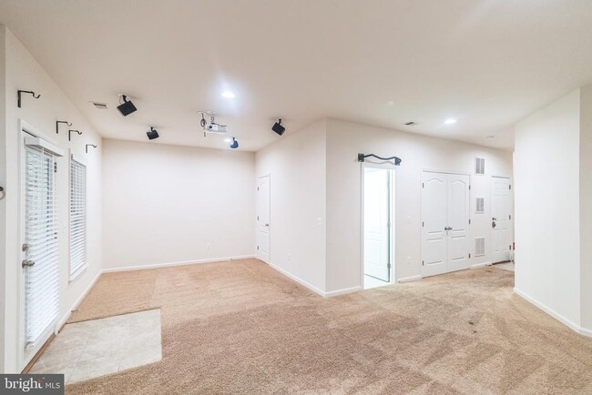 Building Photo - 42385 Trellis Square