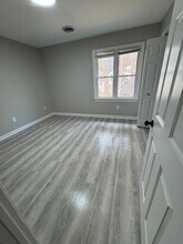 Building Photo - 4701-4733 Fairway Dr