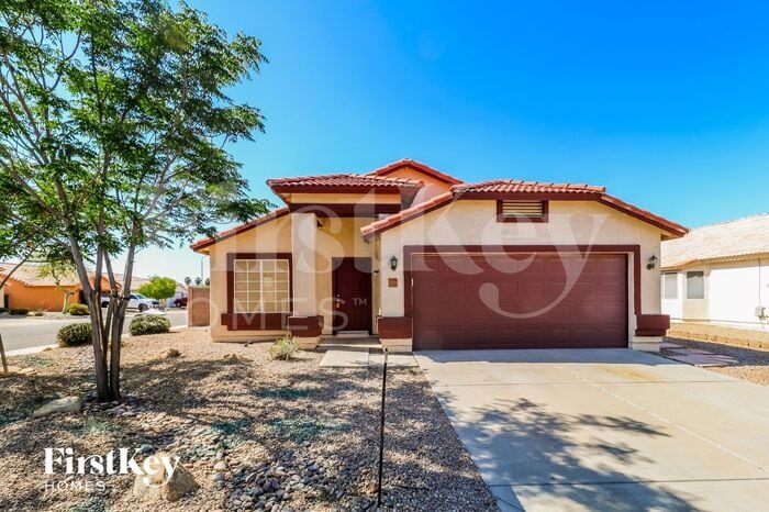 Primary Photo - 11575 W Holly St