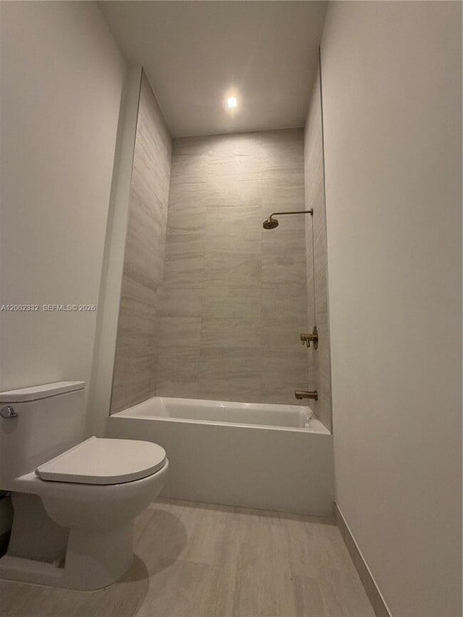 Foto del edificio - 77 SE 5th St