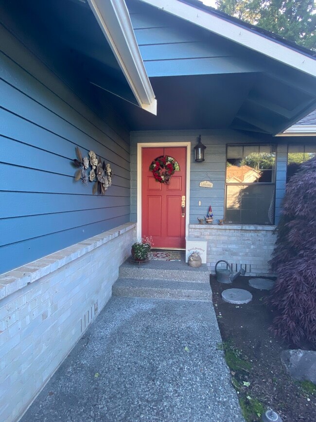 Building Photo - 25733 Lake Wilderness Country Club Dr SE