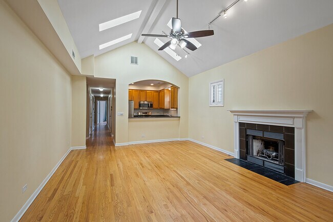 Foto del edificio - 1409 W Cuyler Ave