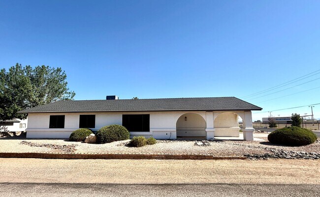 Foto del edificio - 2803 Fairgrounds Blvd