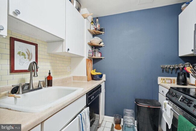 Foto del edificio - 1736 18th St NW